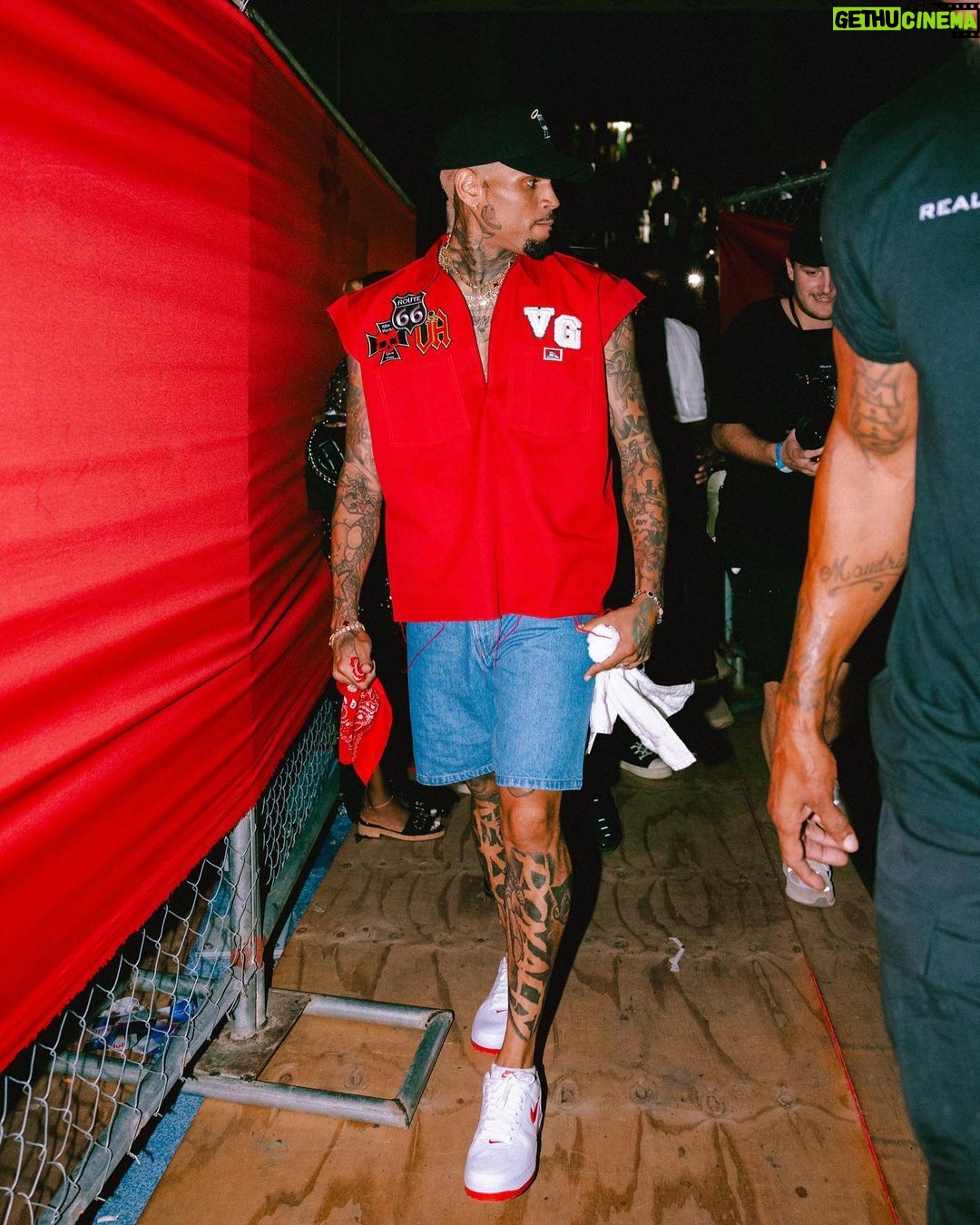 Chris Brown Instagram - 🚨🚨🚨🚨🚨