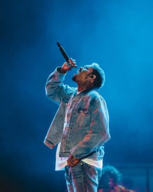 Chris Brown Instagram - SOMETHING IN THE WATER 💦❤️
