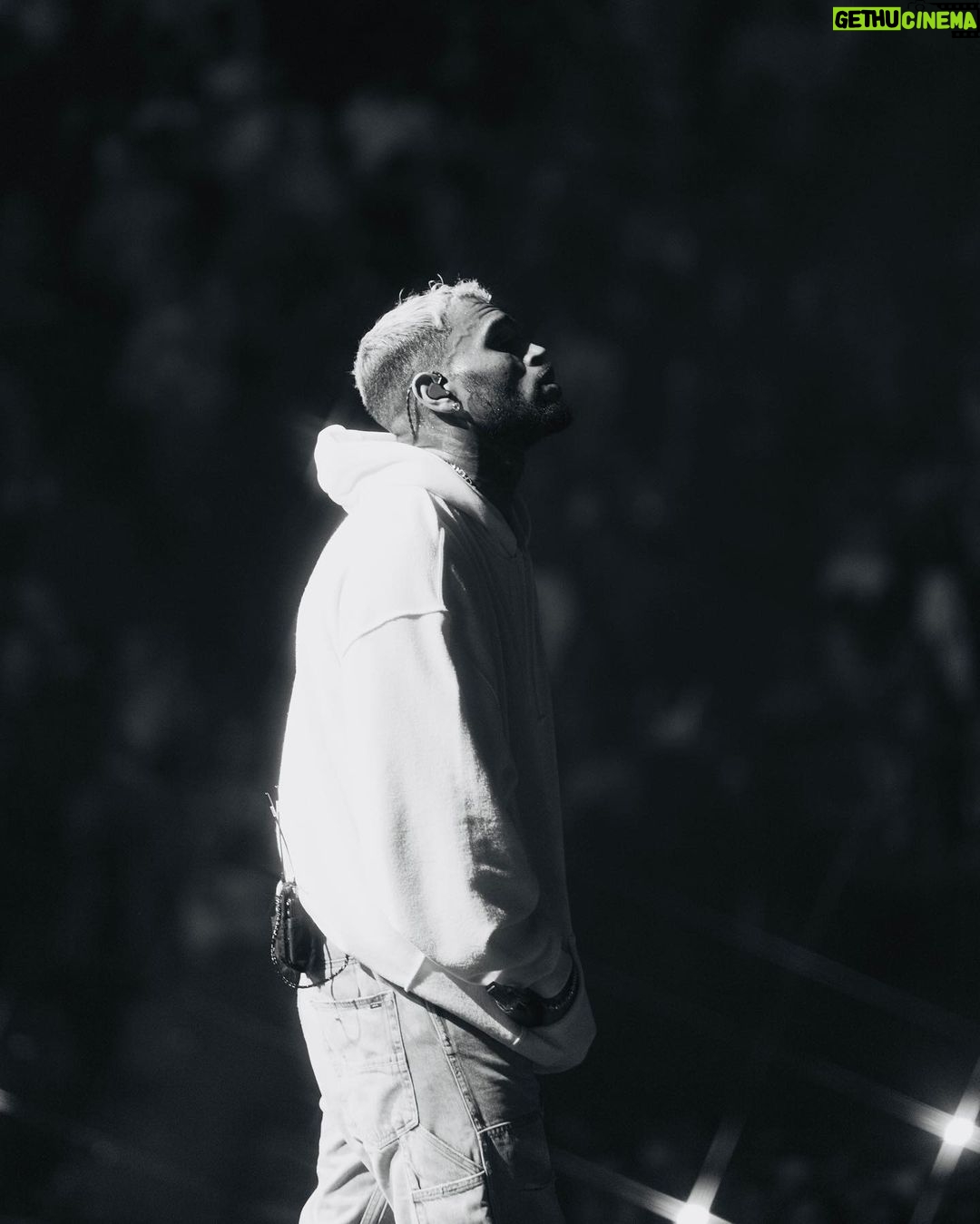 Chris Brown Instagram - LONDON #6 ❤️ thank yall so much for everything ❤️❤️❤️❤️