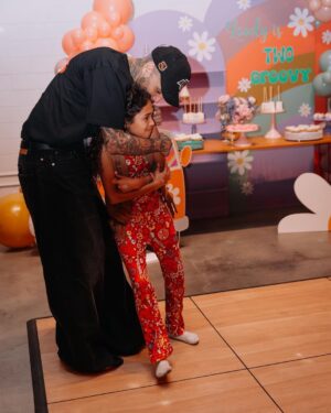Chris Brown Instagram - The best part of me is MY KIDS ❤️.