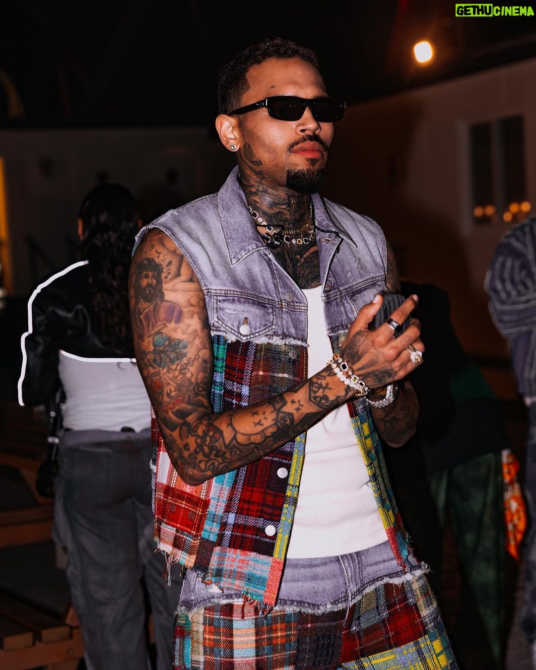Chris Brown Instagram - Why leave open my safe? Break the links off my chain? 🎼