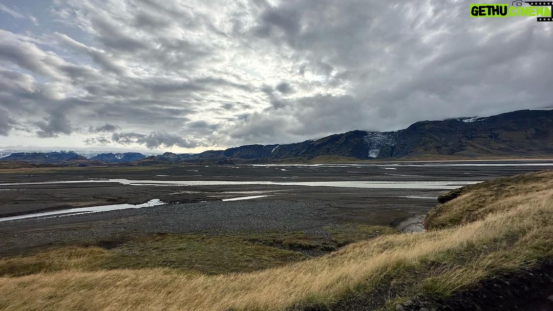 Chris Hemsworth Instagram - Day 3 in Iceland, started a bikey gang with my daughter. Currently we’re the only two members and that’s how we’ll keep it for now 👊🏍️ @icelandencounter