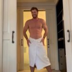 Chris Hemsworth Instagram - Who needs enemies when you’ve got mates like this… @azzagrist