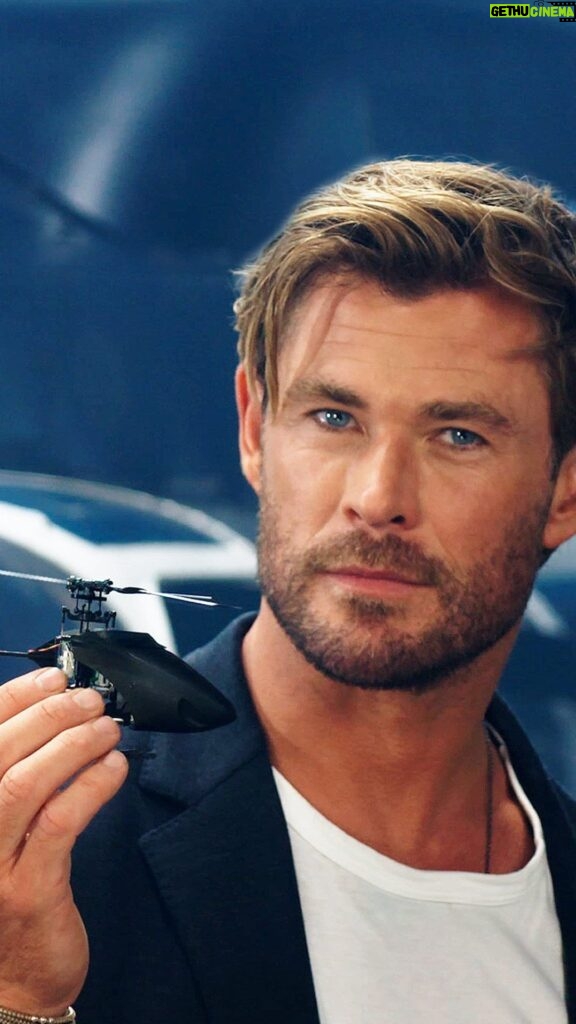 Chris Hemsworth Instagram - Some intense training was involved to get my helicopter license for this stunt on #Extraction 2