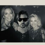 Chris Hemsworth Instagram – Happy Mother’s Day to the two best mums I know! Thank you for all the love, support, passion and wonderful times but above all I wanna thank them for the epic knowledge and skills I’ve learnt from them in photo shopping stuff. To the untrained eye you probably can’t even notice but I wasn’t originally in this pic