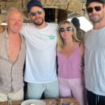 Chris Hemsworth Instagram – Happy birthday to my dad, the greatest man I know! My hero, my mentor, my inspiration. love ya dad!