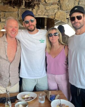 Chris Hemsworth Instagram - Happy birthday to my dad, the greatest man I know! My hero, my mentor, my inspiration. love ya dad!