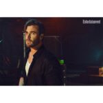 Chris Hemsworth Instagram - Big thanks to @entertainmentweekly for the chat on this beautiful sunny day 😂 Directed by: @alison_wild + @kiwiharding Still Photography: @dennisleupold Writer: @devancoggan Stylist: @samanthamcmillen_stylist Grooming: @lucyhalperin