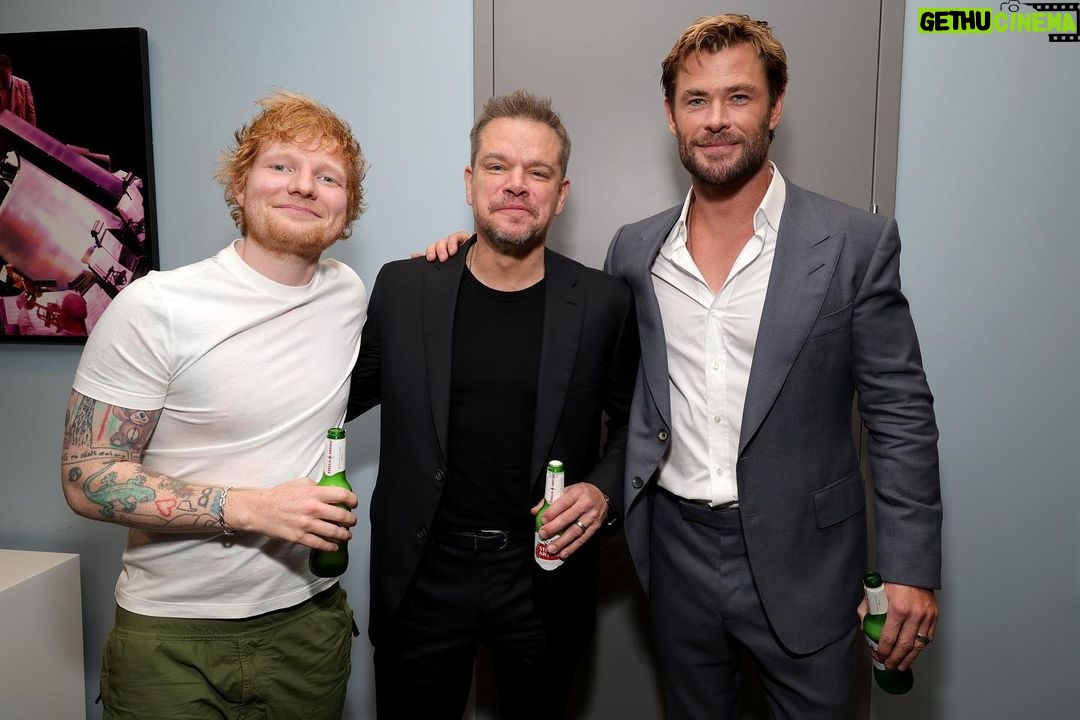 Chris Hemsworth Instagram - Another amazing night for Extraction 2 in NYC! Huge thanks to everyone who came out and all the support for the film has been incredible! Can’t wait for you all to see it on @netflix June 16th! @samhargrave @therussobrothers @wildstateprod @golfarahani @olgakurylenkoofficial @adam_bessa @agbofilms
