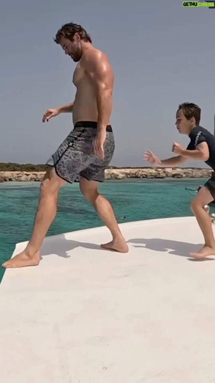 Chris Hemsworth Instagram - Sometimes you need a little push (or if it’s one of my kids…a shove 😂)