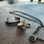 Chris Hemsworth Instagram – This is my @leebrennandesign appreciation post! The man crafts the most unique hand made Australian owned furniture and jewellery that’ll bring out the gollum in all of us! Thanks for the Xmas goodies @leebrennandesign !