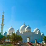 Chris Hemsworth Instagram - A few snaps from an epic family trip to #abudhabi @lukemun @hemsworthluke @liamhemsworth @visitabudhabi