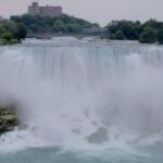 Chris Lee Instagram – Niagara Falls 
Mother Nature reminders:
在大自然的面前人類是渺小的，
千萬不要把自己當成神了，
如有神力那麻煩拿來幫助人，
或這地球、或人類之外的物種。

#model #actor #chrislee1111travels 
#niagarafalls #ontario #canada
#waterfall #waterfalls #mothernature
#letgodbegod #tobeabetterman

#這次我有比較即時po文了
#一邊旅行一變照顧社群到底有多累
#活在當下好好享受大自然你們不會怪我吧 The Falls in Niagara, Ontario, Canada