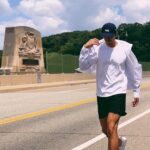 Chris Lee Instagram – ☀️🏃🏻🌁 @hellyhansen 
I love bathing in the sun,
I love running in the city of bridges,
But hell NO for heat and burn.

不防曬？變「難止汗」。
我愛陽光我愛運動我也愛古銅肌，
穿上 @hellyhansentaiwan 
經典CREW系列涼感夏季外套跟棒球帽，
SOLEN TECH UPF50+
再多的戶外運動，
依然還是的男子漢。

#model #actor #chrislee1111travels 
#pittsburgh #pennsylvania #USA
#steelcity #cityofbridges 
#ALIVE #ExploreWithSolen #hellyhansentaiwan Schenley Park
