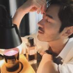 Chris Lee Instagram - @ysl @yslbeauty @yslbeautytw Wearing the new release CUIR scent I feel super sophisticated, Not just me myself, but also my room. SEXY like I should’ve been! 有沒有某些時候， 經過一間充滿皮革香氣的店， 你就忍不住的拿起裡面的飾品或服飾， 深深吸進一大口氣， 細細品味那令人著迷的氣味。 我常常。 YSL時尚訂製香水即將在6/1推出全新 黑色皮衣香水囉！ 這次時尚訂製系列同時也會限量推出 3款時尚訂製香氛蠟燭， 立馬點起來！ 我房間現在就像充滿皮革香氣的店一樣， 再也不用在外面一直偷吸人家的皮製品了。 愛不釋手！！！ #整個人跟房間聞起來好性感 #太喜歡了啦怎麼辦 #覺得自己又更迷人了一點🤣 #model #actor #chrislee1111decorates #ysl #yslbeauty #yslbeautytw #yslbeautytaiwan Taipei, Taiwan