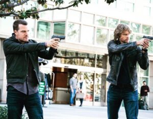 Chris O'Donnell Instagram - No football tonight, tune in to a fresh episode of #ncisla @llcoolj