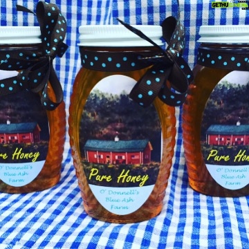 Chris O'Donnell Instagram - My brother Bill's honey and truffle honey is now available at http://www.blueashfarm.com. So damn good! @blueashfarm