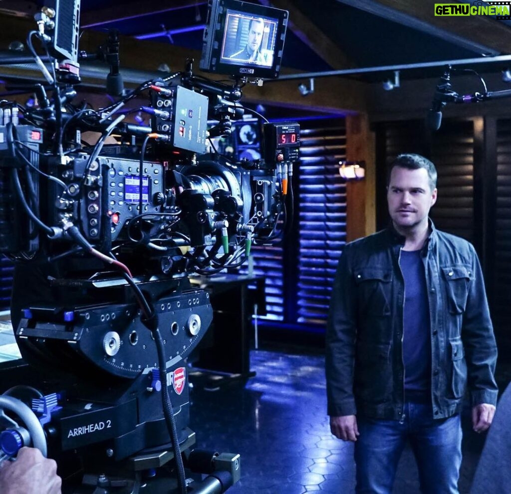 Chris O'Donnell Instagram - So you’re telling me that’s a camera? #ncisla new episode starts in 15 minutes