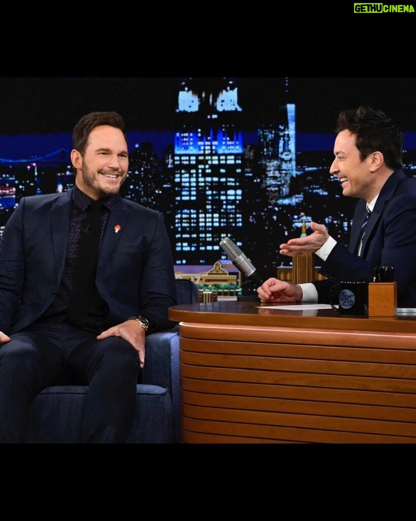 Chris Pratt Instagram - There’s so much to unpack here… yes I’m wearing a mushroom pin (and I love it), yes I have a plunger on my head (no it is not comfortable) and yes… I’m on the Tonight Show with Jimmy Fallon… TONIGHT! It’s Mario time! 🍄 🪠