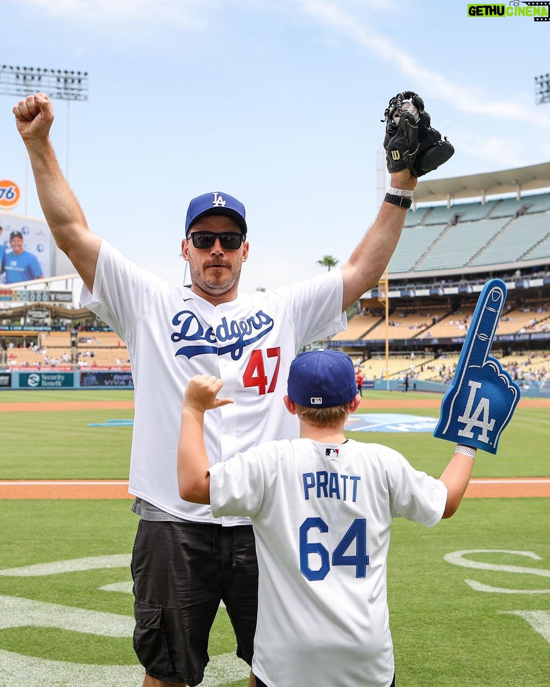 Chris Pratt Instagram - What a day! Jack and I got to hit the mound together, eat our bodyweight in Dodger Dogs and delivered the game opening announcement! Thank you @claytonkershaw for asking me to throw yesterday’s first pitch for faith and family day, what an honor! ⚾️ Let’s go Dodgers! Dodgers Stadium