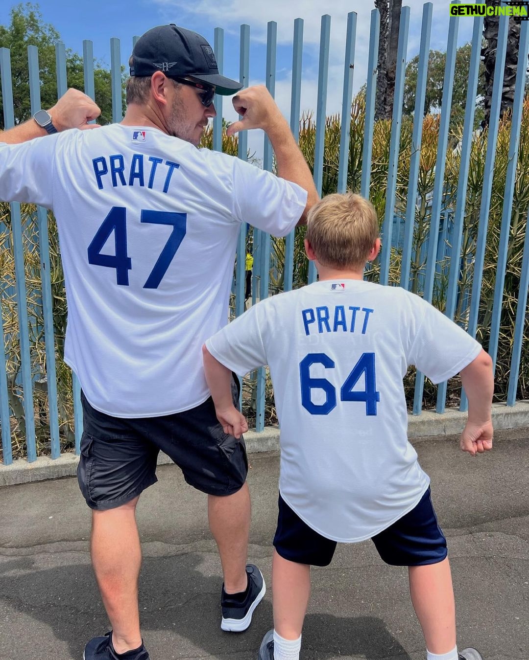 Chris Pratt Instagram - What a day! Jack and I got to hit the mound together, eat our bodyweight in Dodger Dogs and delivered the game opening announcement! Thank you @claytonkershaw for asking me to throw yesterday’s first pitch for faith and family day, what an honor! ⚾️ Let’s go Dodgers! Dodgers Stadium