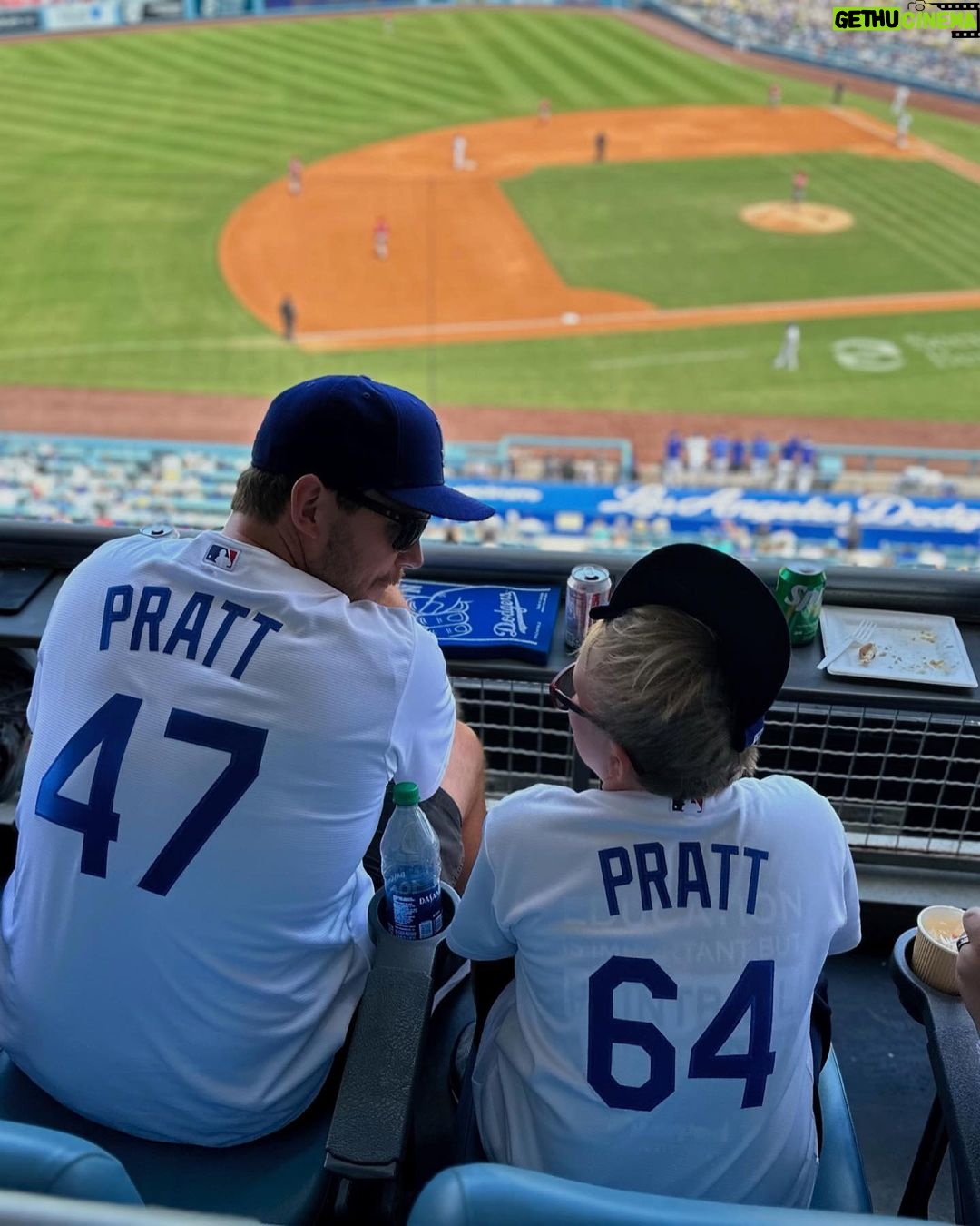 Chris Pratt Instagram - What a day! Jack and I got to hit the mound together, eat our bodyweight in Dodger Dogs and delivered the game opening announcement! Thank you @claytonkershaw for asking me to throw yesterday’s first pitch for faith and family day, what an honor! ⚾️ Let’s go Dodgers! Dodgers Stadium