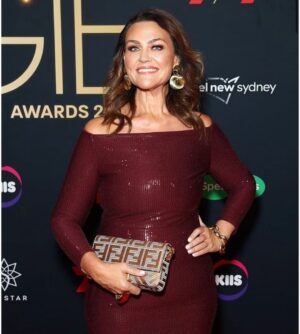 Chrissie Swan Instagram - Here’s the details of my borrowed stuff I wore to the Logies if you like that sort of thing! 
Dress: @solacelondon 
Earrings, ring & bracelet: @lo_collections_ 
(Bag is a Bali knock off 😆)
Thanks for gathering the bits and bobs @de_mina_stylist @10styling and the always amazing hair and makeup by @julie.bekiri @goochihmua 😘😘😘
Be listening to the @thechrissieswanshow tomorrow to hear about the missing bra 🫠