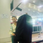 Chrissie Swan Instagram - Sydney pre-Logies dump. 1. I tracked down Deano’s lost suit at Melb airport. A total Logies Miracle! @deanonair 2. I lay on the bed in a quiet, clean room and had a cup of tea. Bliss. 3. I caught up with my angel @brookecampbellbayes and life was immeasurably better for it (blurry selfie not withstanding!) 4. I finally got my laughing gear around that puffy bread at @tottis.merivale and it was everything I could’ve dreamed. Goodnight. See you all sparkly tomorrow for The Logies! ❤️ (Edit; dreamy shirt by @alemais.official )
