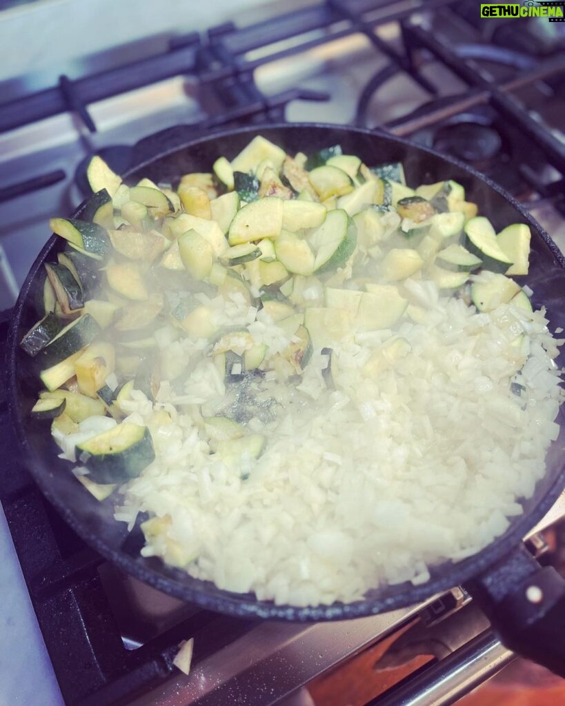 Chrissie Swan Instagram - This is probably a very boring recipe BUT it’s tasty AF and goes under the category of FYKME (Food Your Kids Might Eat). Just a good way to get some veges in because a pile of steamed zucchini on a plate doesn’t cut it at my place and never has. I did a big one here but you can halve the recipe. Freezes well. Can eat on its own or stirred through pasta. It has a kind of lasagne vibe but it’s 100% just veg. 5 zucchinis (chopped) 2 brown onions (diced) Heaps of garlic 8 tomatoes (chopped) Oregano. Cheese 8 tablespoons tomato paste. Pan fry zucchini on its own in a very hot pan so it gets brown and lovely. Add in onion and garlic and fry off. Throw in tomatoes and tomato paste and cook together until done. Salt and pepper. Transfer to a baking dish. Sprinkle with cheese. Bake for maybe 20 minutes until hot and cheese has melted. Scoff!