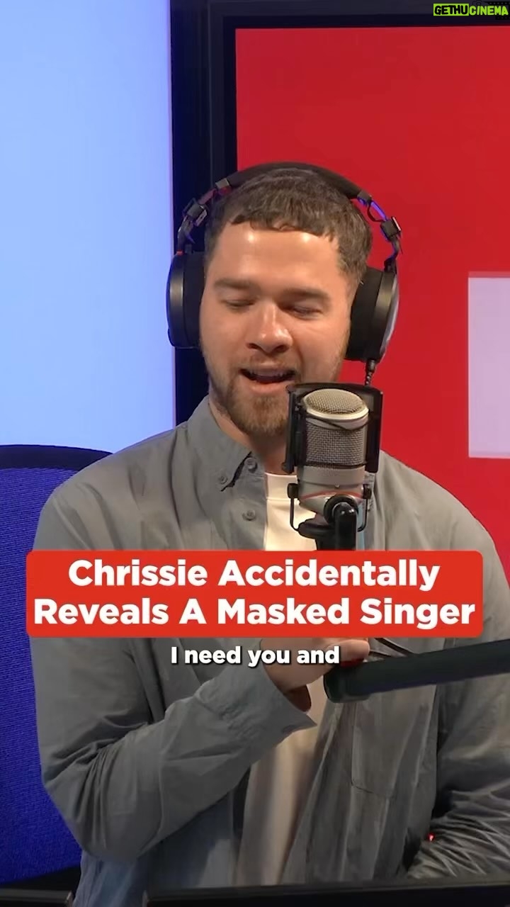 Chrissie Swan Instagram - Starts NOW! @themaskedsingerau 7.30pm on @channelten_tv and Tenplay 🎭 ❤️