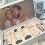 Chrissy Teigen Instagram - my life 🥹