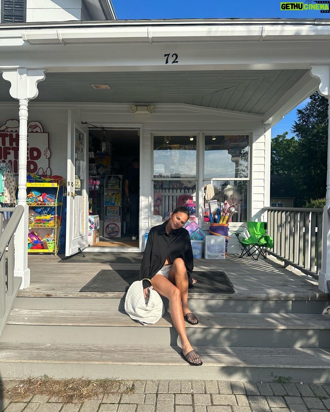 Chrissy Teigen Instagram - Berkshires. What are we doing without Dorinda!!??