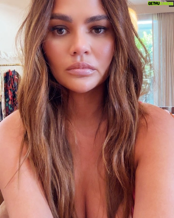 Chrissy Teigen Instagram - it’s Friday again!