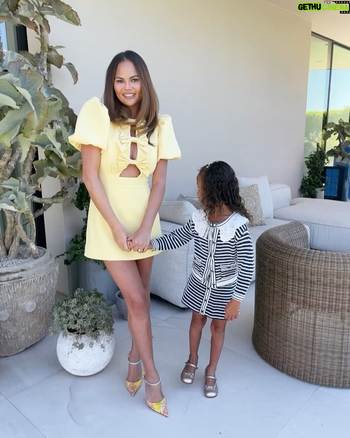 Chrissy Teigen Instagram - magic castle brunch 🪄
