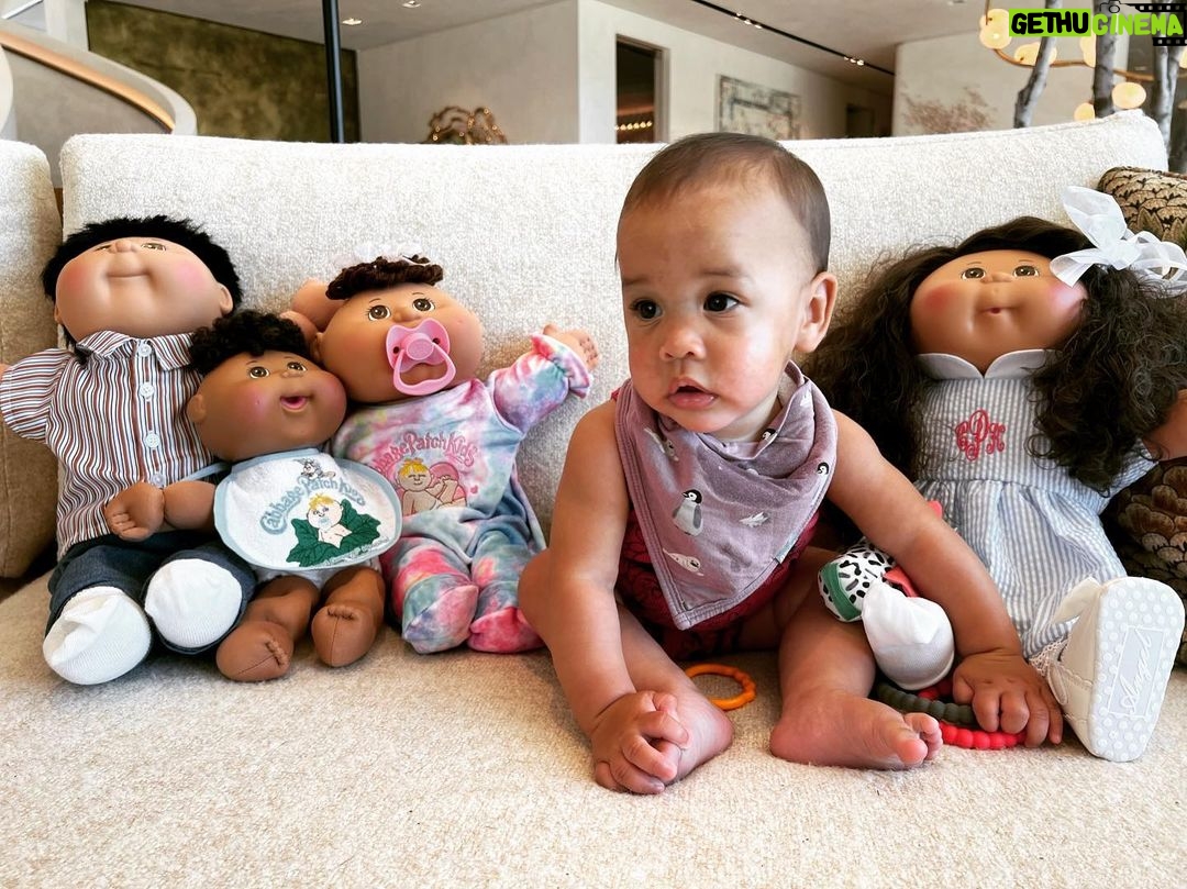 Chrissy Teigen Instagram - cabbage patch hospital had a few more births this week ðŸ˜ðŸ˜ @cpkusa 💕💕💕💕
