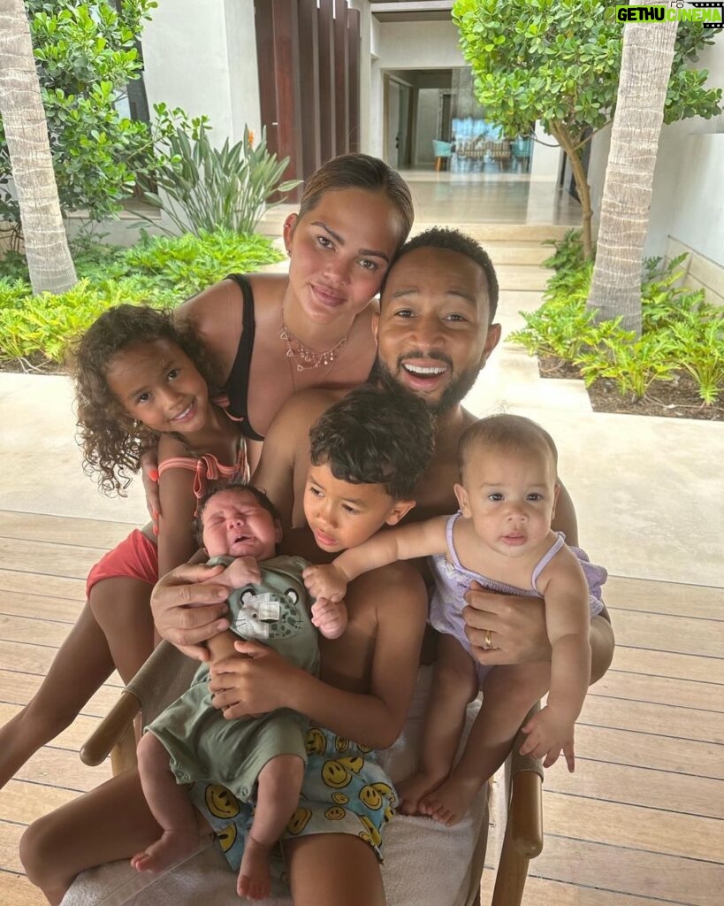 Chrissy Teigen Instagram - legos on vacation with my giant family! a dream