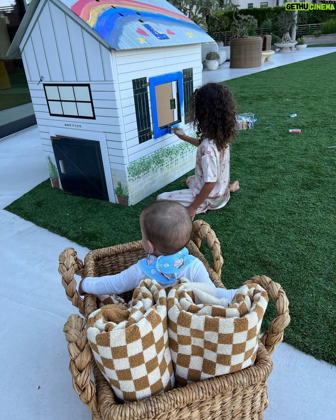 Chrissy Teigen Instagram - Things are a happenin