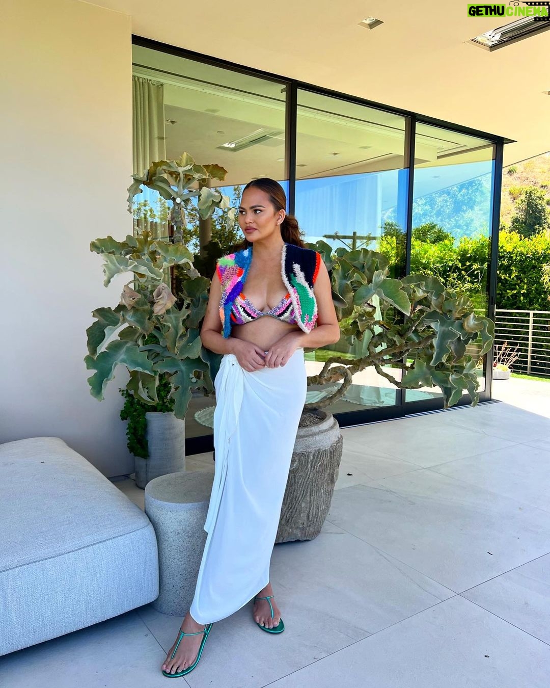 Chrissy Teigen Instagram - a day at sea with team @cravingsbychrissyteigen!!
