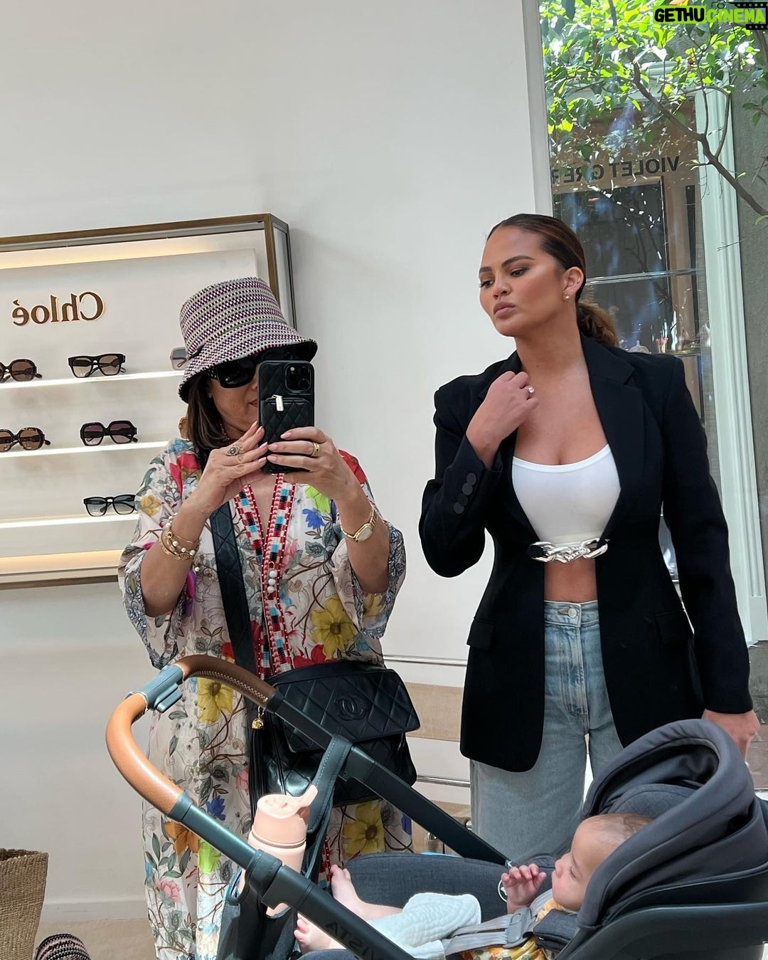 Chrissy Teigen Instagram - shopping date with est and the artist formally known as prints, @pepperthai2