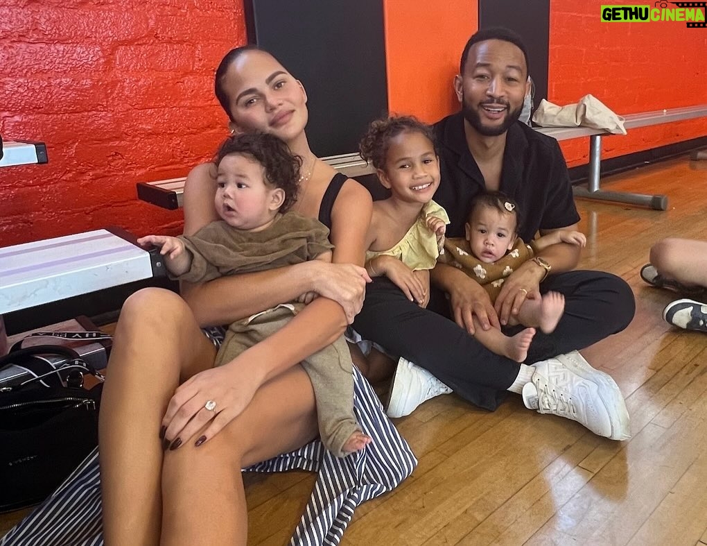 Chrissy Teigen Instagram - basketball season >>>>>>>>>>>>> !!! indoors, benches, nonstop action, and most importantly, indoors