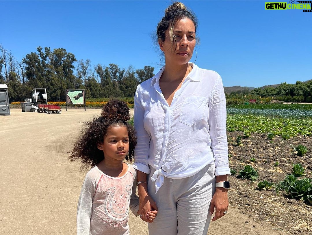 Christina Vidal Instagram - Fun Day at the Farm… 🥰