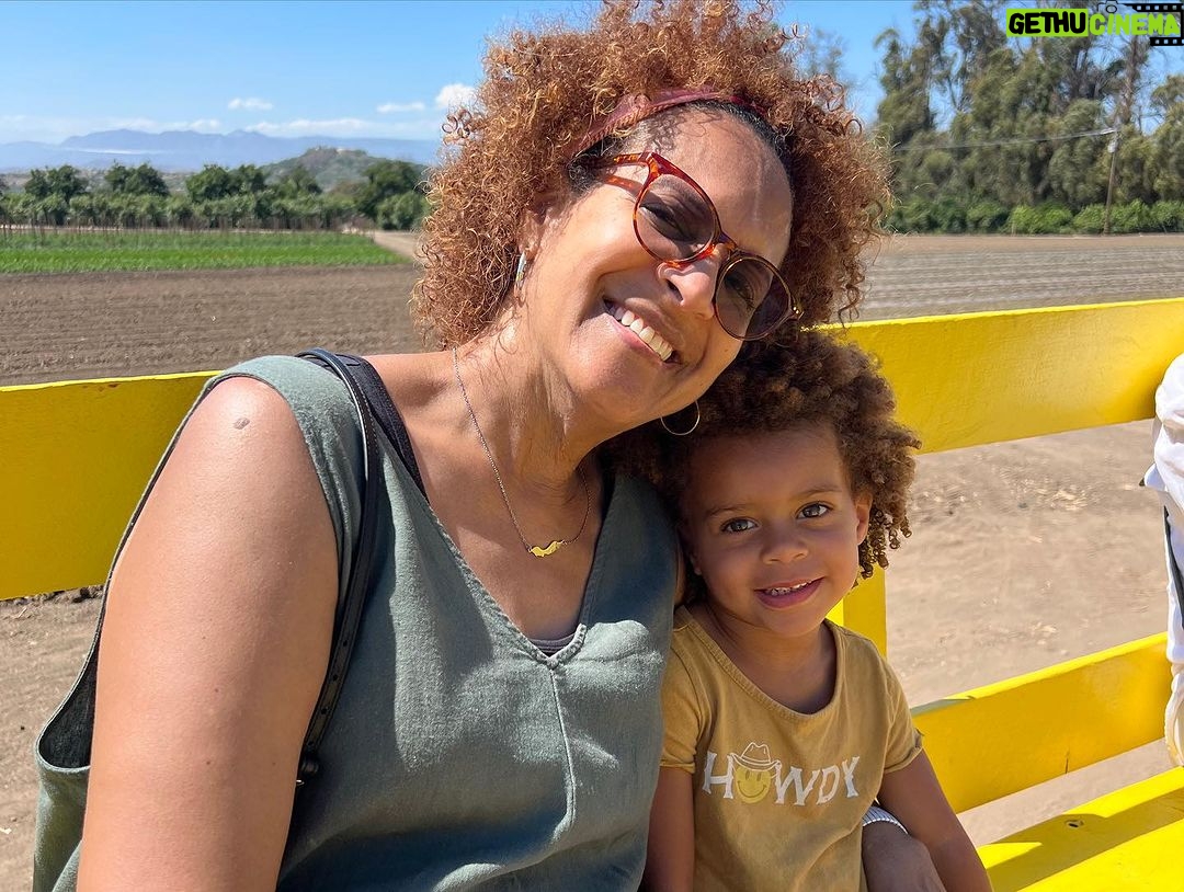 Christina Vidal Instagram - Fun Day at the Farm… 🥰