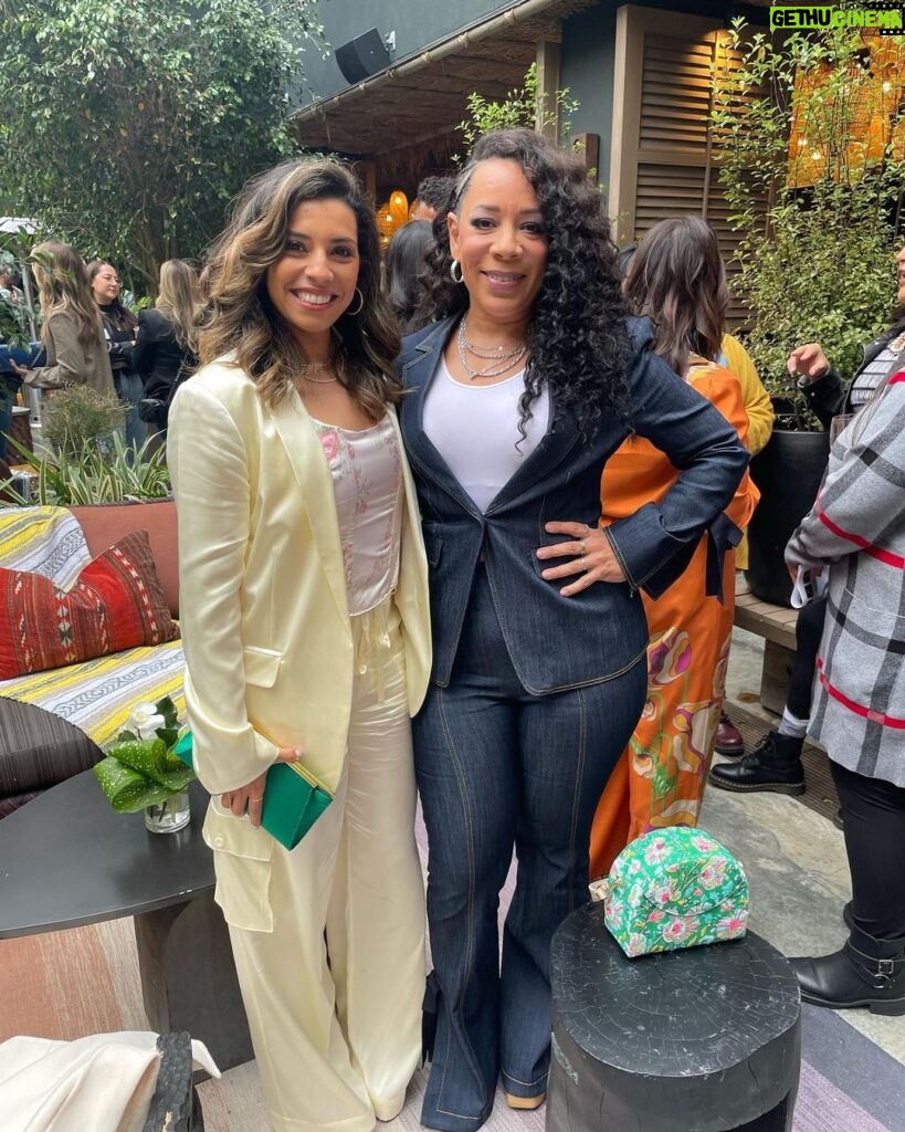 Christina Vidal Instagram - What fun seeing these beauties today. Last pic: “Where’s Waldo?” 🙈 #nbcuniversalemmyluncheon #press #Primofreevee