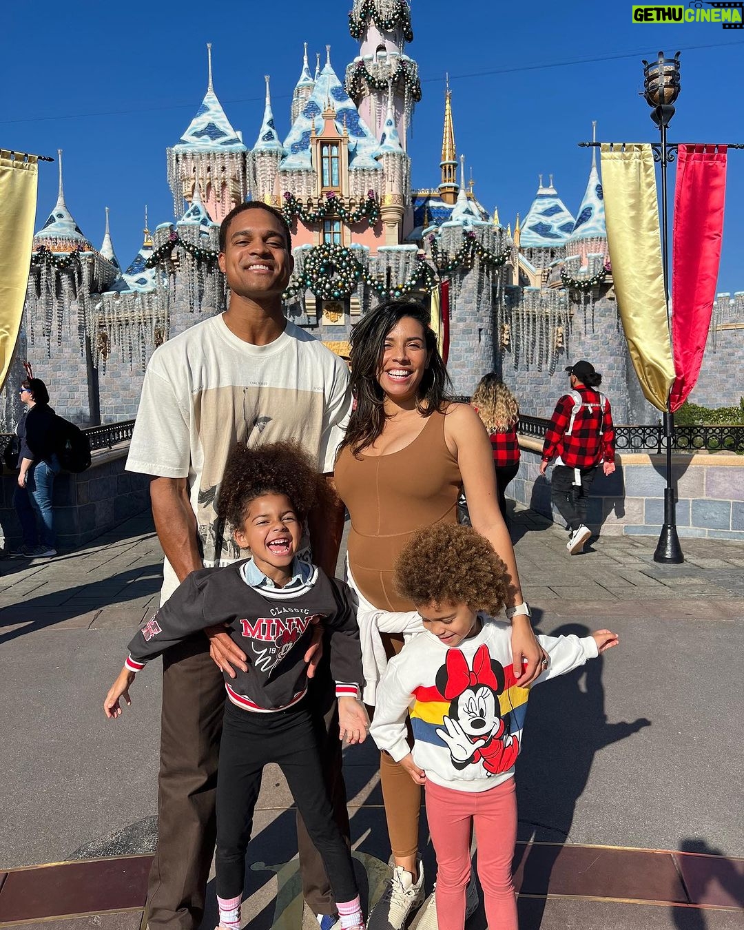 Christina Vidal Instagram - Happy Birthday my love. Psalm 1:1 I’m grateful to God for you. Thank you for being our loving leader. Your faithfulness and dedication to God and our family is beautiful to behold. You make us feel safe and that is priceless. We love you Bubbs!