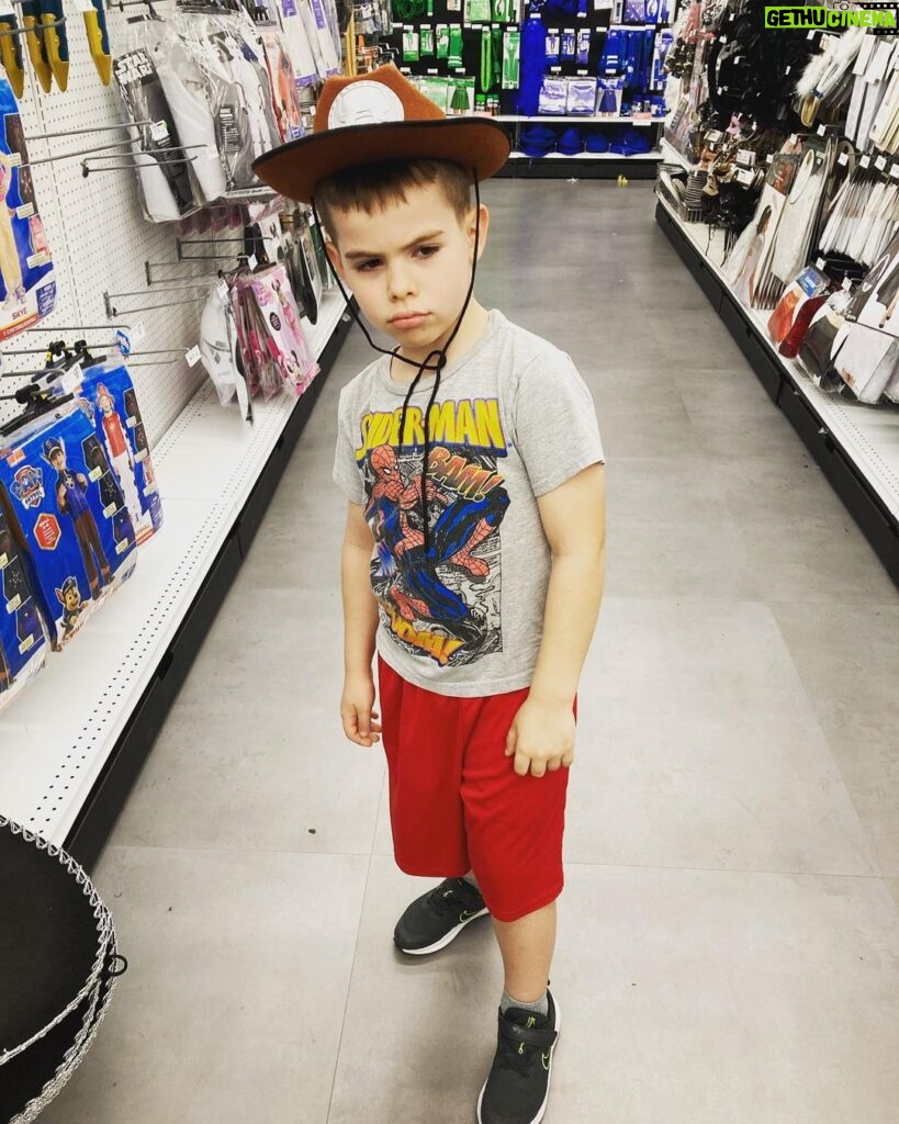 Christopher Lindsey Instagram - My man went from #Sadcowboytroy to #happycowboytroy to defender of the universe. #Troytuesdays #Stronghold #family #dadlife #love @marinashafir