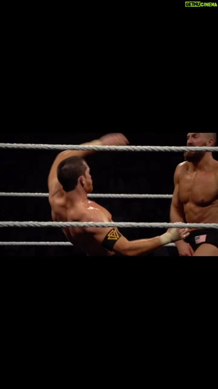 Christopher Lindsey Instagram - Meant to post this one. #tbt #messiahofthebackbreaker #kneetotheface