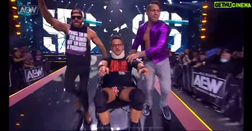 Christopher Lindsey Instagram - Reliving this moment over and over in my head. #NeckStrong #Endofheartache