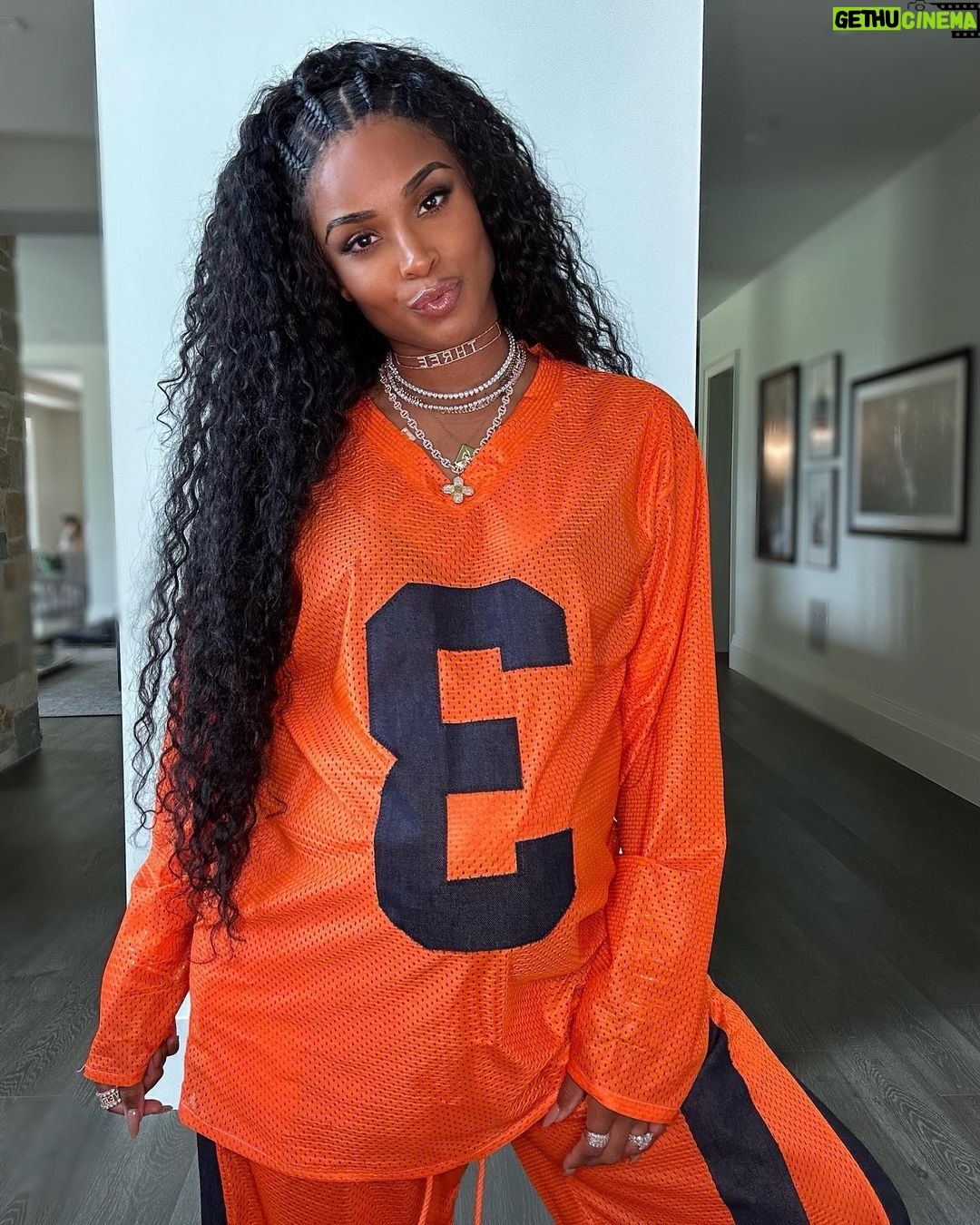 Ciara Instagram - When Team Bae is Life #3 ๐งก๐
