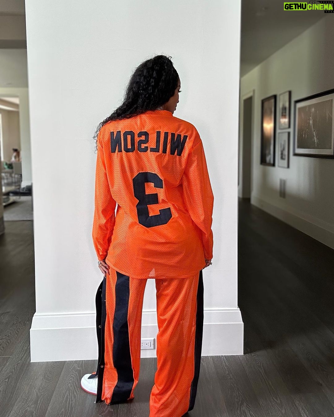Ciara Instagram - When Team Bae is Life #3 ๐งก๐