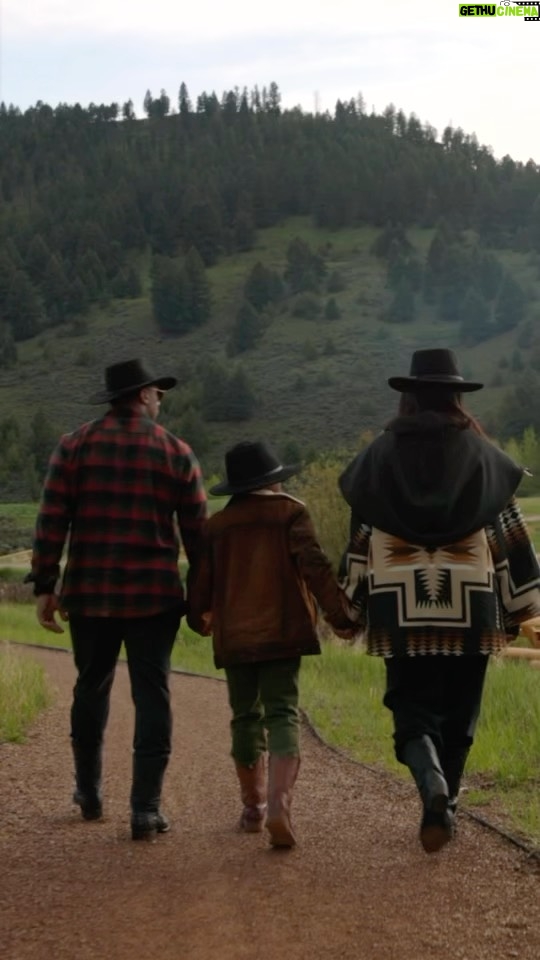 Ciara Instagram - Montana you feel like home π«Άπ½ Memorial Day Weekend Memories. @DangeRussWilson π₯ @JeffVanags